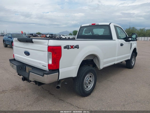 Ford F-350 Xl 2018 1FTRF3B65JEC48709 Image 4
