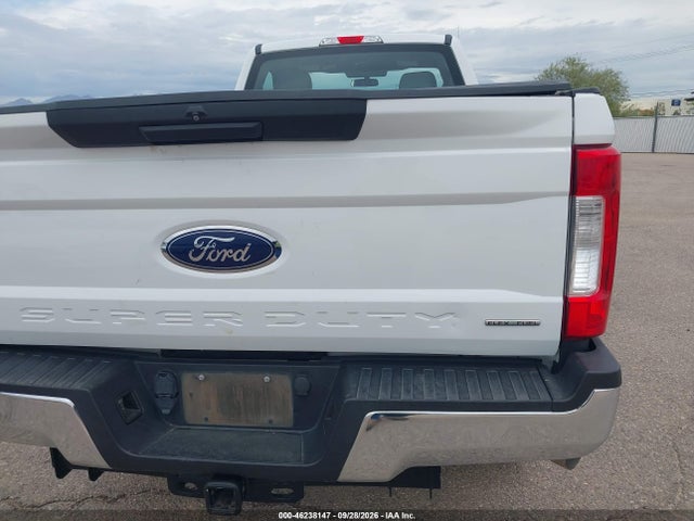 Ford F-350 Xl 2018 1FTRF3B65JEC48709 Image 6