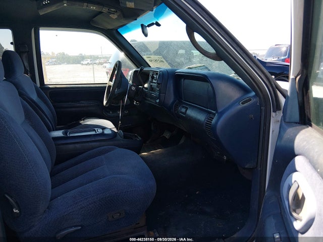 Auction sale of the 1998 Chevrolet C1500 Fleetside, vin: 2GCEC19R3W1104127, lot number: 46238150