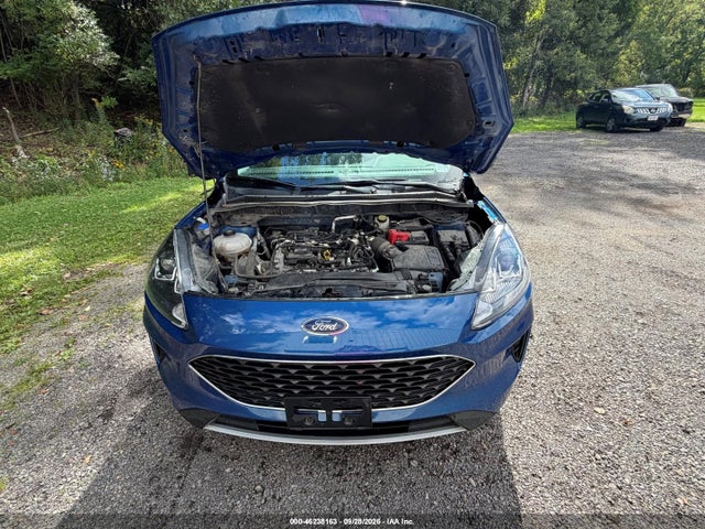 Продажа на аукционе авто 2022 Ford Escape Se, vin: 1FMCU9G68NUB10242, номер лота: 46238163
