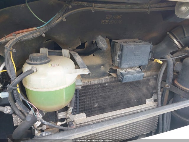 Продажа на аукционе авто 2001 Ford F550 Super Duty Stripped Chass, vin: 1FCNF53S810A15877, номер лота: 46238192