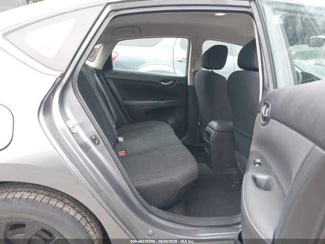 46238200 :رقم المزاد ، 3N1AB7AP8JY233752 vin ، 2018 Nissan Sentra S مزاد بيع
