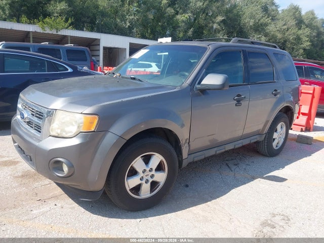 2010 Ford Escape Xlt მანქანა იყიდება აუქციონზე, vin: 1FMCU0D77AKB62119, აუქციონის ნომერი: 46238224