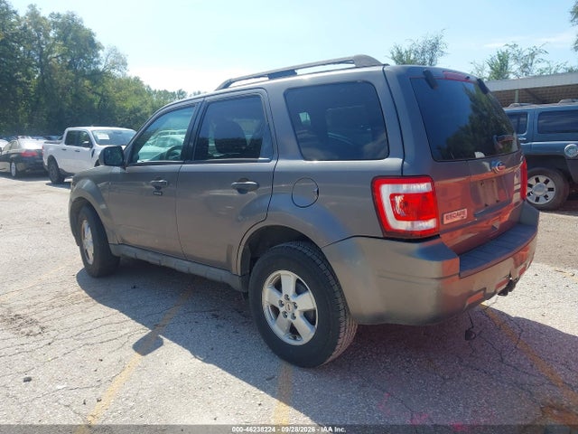 2010 Ford Escape Xlt მანქანა იყიდება აუქციონზე, vin: 1FMCU0D77AKB62119, აუქციონის ნომერი: 46238224