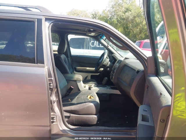 2010 Ford Escape Xlt მანქანა იყიდება აუქციონზე, vin: 1FMCU0D77AKB62119, აუქციონის ნომერი: 46238224
