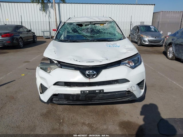 Продаж на аукціоні авто 2018 Toyota Rav4 Le, vin: JTMZFREV2JJ176459, номер лоту: 46238237