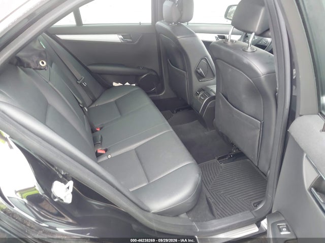 46238269 :رقم المزاد ، WDDGF54X29F213419 vin ، 2009 Mercedes-benz C 300 Luxury/sport مزاد بيع