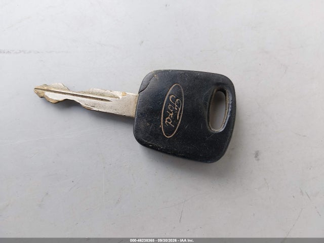 46238365 :رقم المزاد ، 2FTRX18L81CA41073 vin ، 2001 Ford F-150 Lariat/xl/xlt مزاد بيع