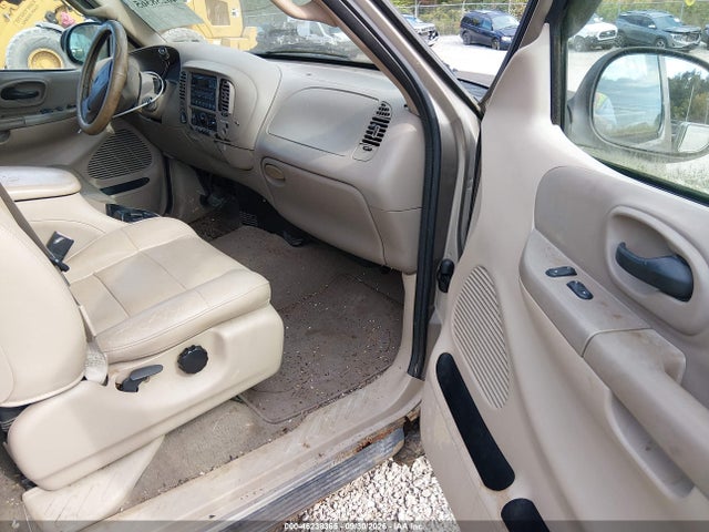 46238365 :رقم المزاد ، 2FTRX18L81CA41073 vin ، 2001 Ford F-150 Lariat/xl/xlt مزاد بيع