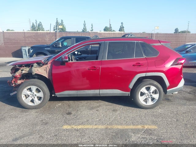 Продажа на аукционе авто 2019 Toyota Rav4 Xle, vin: 2T3W1RFV1KW028919, номер лота: 46238399
