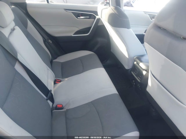 Продажа на аукционе авто 2019 Toyota Rav4 Xle, vin: 2T3W1RFV1KW028919, номер лота: 46238399