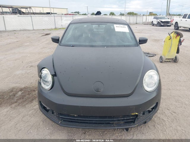 2016 Volkswagen Beetle 1.8t Wolfsburg Edition მანქანა იყიდება აუქციონზე, vin: 3VWF17AT4GM610352, აუქციონის ნომერი: 46238481