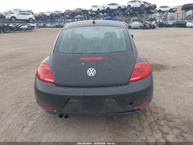 2016 Volkswagen Beetle 1.8t Wolfsburg Edition მანქანა იყიდება აუქციონზე, vin: 3VWF17AT4GM610352, აუქციონის ნომერი: 46238481