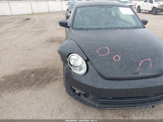 2016 Volkswagen Beetle 1.8t Wolfsburg Edition მანქანა იყიდება აუქციონზე, vin: 3VWF17AT4GM610352, აუქციონის ნომერი: 46238481