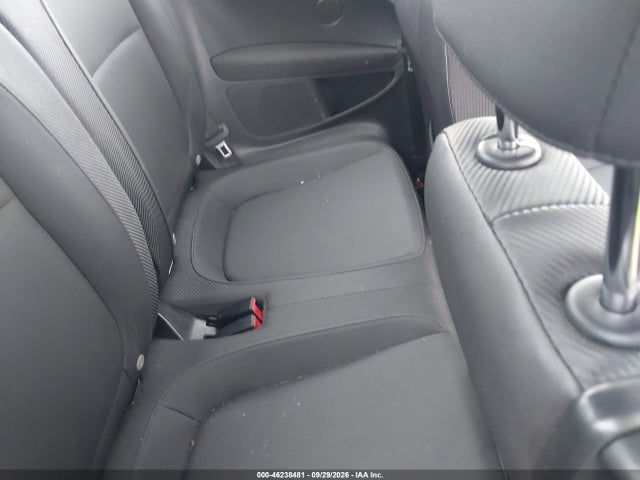 2016 Volkswagen Beetle 1.8t Wolfsburg Edition მანქანა იყიდება აუქციონზე, vin: 3VWF17AT4GM610352, აუქციონის ნომერი: 46238481