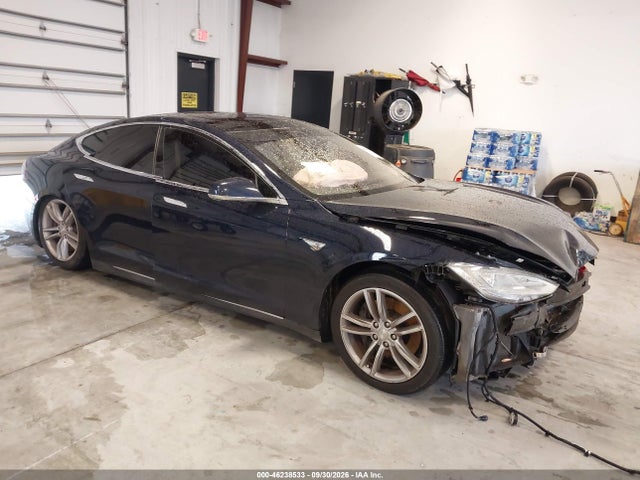 2013 Tesla Model S მანქანა იყიდება აუქციონზე, vin: 5YJSA1DN4DFP04517, აუქციონის ნომერი: 46238533