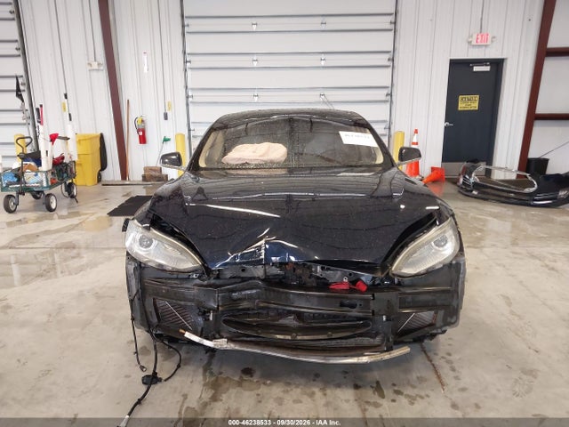 2013 Tesla Model S მანქანა იყიდება აუქციონზე, vin: 5YJSA1DN4DFP04517, აუქციონის ნომერი: 46238533