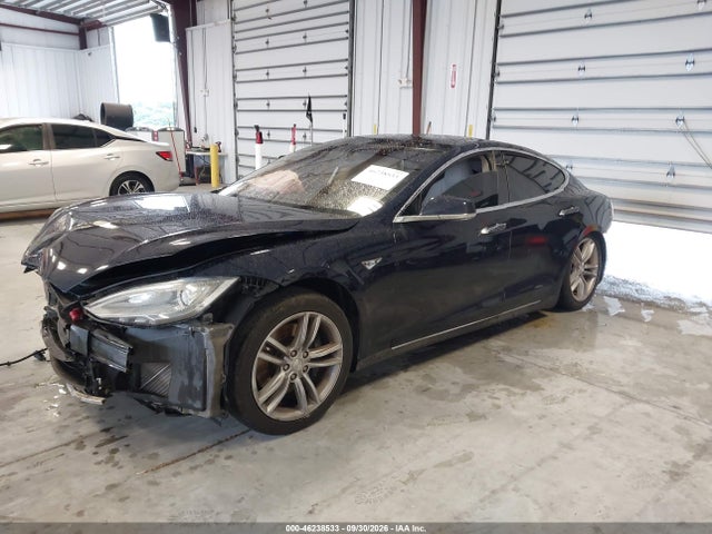 2013 Tesla Model S მანქანა იყიდება აუქციონზე, vin: 5YJSA1DN4DFP04517, აუქციონის ნომერი: 46238533