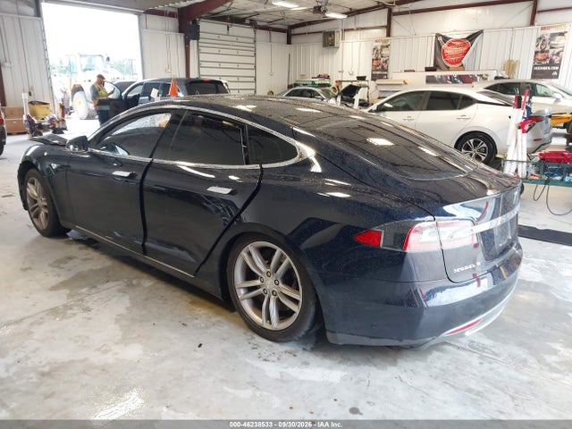 2013 Tesla Model S მანქანა იყიდება აუქციონზე, vin: 5YJSA1DN4DFP04517, აუქციონის ნომერი: 46238533
