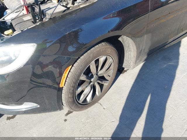 Продажа на аукционе авто 2015 Chrysler 200 C, vin: 1C3CCCCB1FN549533, номер лота: 46238574