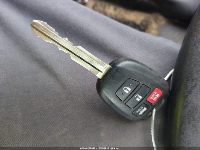 Продажа на аукционе авто 2017 Toyota Corolla Se, vin: 5YFBURHE7HP729809, номер лота: 46238596
