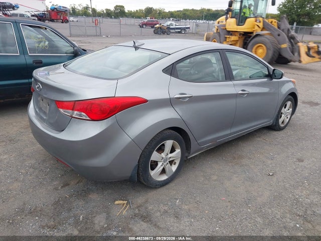 2013 Hyundai Elantra Gls მანქანა იყიდება აუქციონზე, vin: KMHDH4AE2DU927989, აუქციონის ნომერი: 46238673