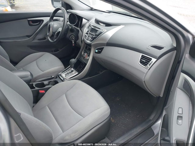 2013 Hyundai Elantra Gls მანქანა იყიდება აუქციონზე, vin: KMHDH4AE2DU927989, აუქციონის ნომერი: 46238673