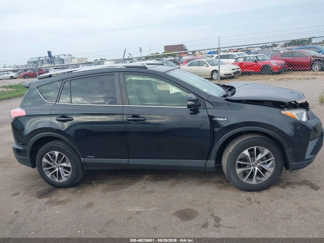 46238681 :رقم المزاد ، JTMRJREVXJD223914 vin ، 2018 Toyota Rav4 Hybrid Xle مزاد بيع