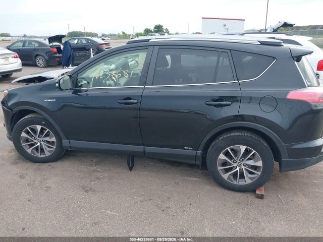 46238681 :رقم المزاد ، JTMRJREVXJD223914 vin ، 2018 Toyota Rav4 Hybrid Xle مزاد بيع
