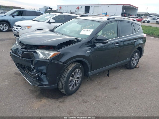 46238681 :رقم المزاد ، JTMRJREVXJD223914 vin ، 2018 Toyota Rav4 Hybrid Xle مزاد بيع
