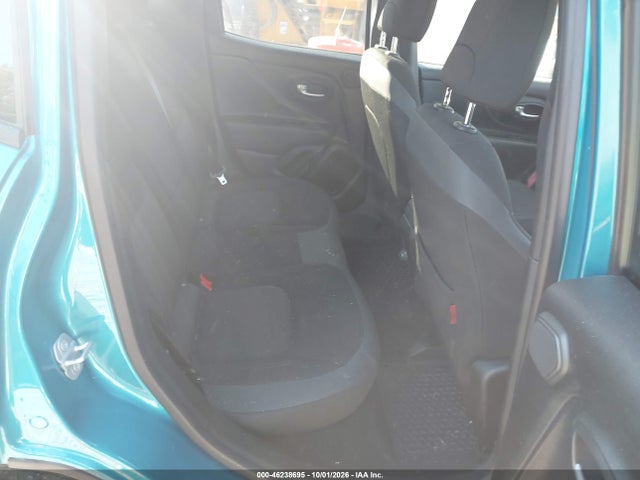 2022 Jeep Renegade Trailhawk 4x4 მანქანა იყიდება აუქციონზე, vin: ZACNJDC14NPN68975, აუქციონის ნომერი: 46238695