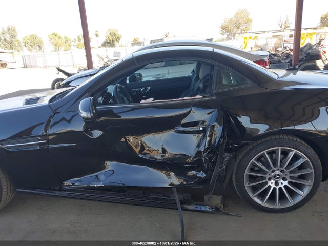 2018 Mercedes-benz Slc 300 მანქანა იყიდება აუქციონზე, vin: WDDPK3JA8JF151061, აუქციონის ნომერი: 46238802