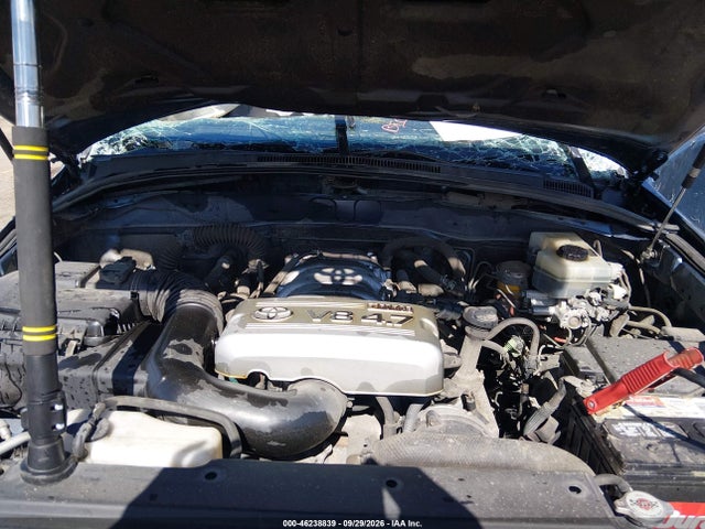2004 Toyota 4runner Limited V8 მანქანა იყიდება აუქციონზე, vin: JTEBT17R740043911, აუქციონის ნომერი: 46238839