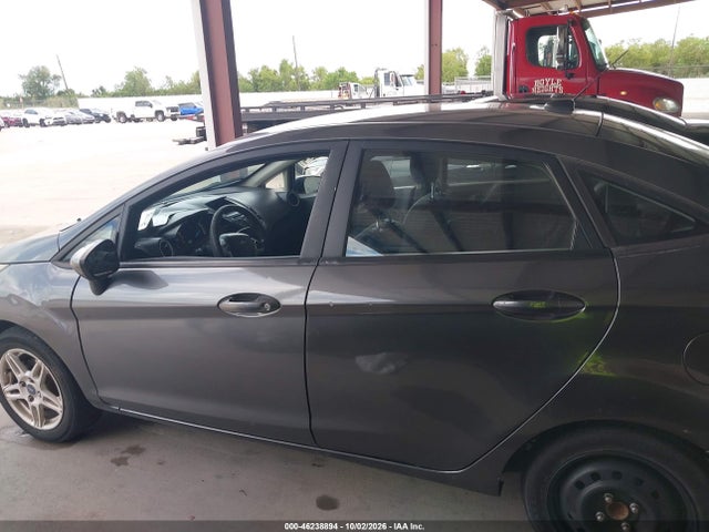 3FADP4BJ2HM132766 Ford FIESTA SE