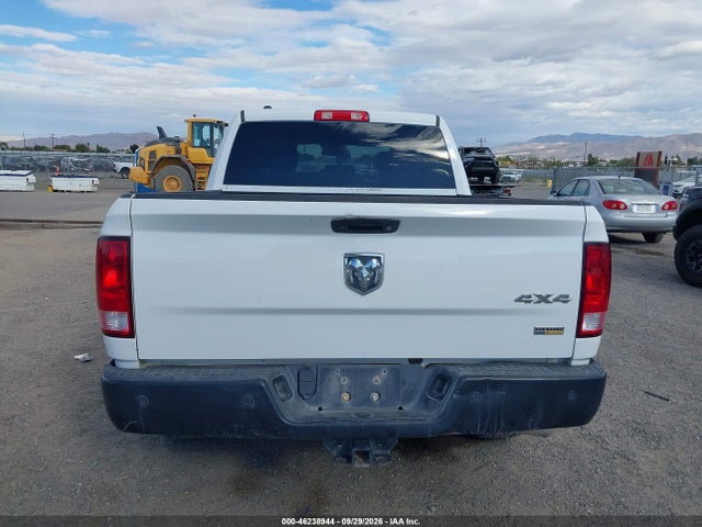 Aukcja sprzedaży 2018 Ram 1500 Tradesman  4x4 5'7 Box, vin: 1C6RR7KG3JS300533, numer aukcji: 46238944