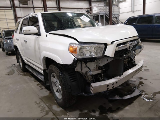 2011 Toyota 4runner Sr5 V6 მანქანა იყიდება აუქციონზე, vin: JTEBU5JRXB5044029, აუქციონის ნომერი: 46239011