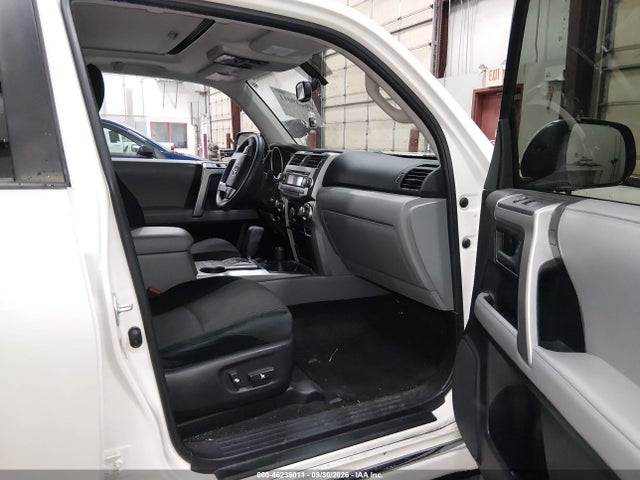46239011 :رقم المزاد ، JTEBU5JRXB5044029 vin ، 2011 Toyota 4runner Sr5 V6 مزاد بيع