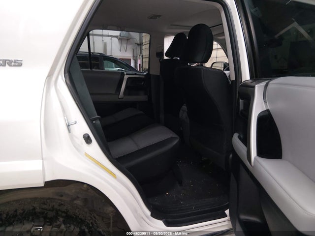 46239011 :رقم المزاد ، JTEBU5JRXB5044029 vin ، 2011 Toyota 4runner Sr5 V6 مزاد بيع