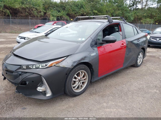 Toyota Prius Prime Advanced 2018 JTDKARFP8J3079965 Image 2