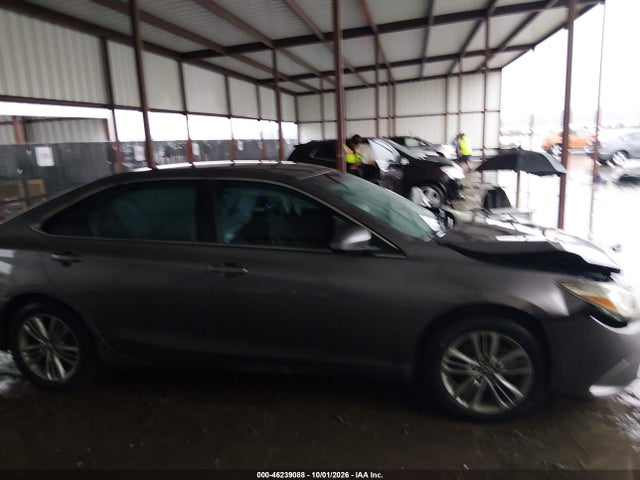 46239088 :رقم المزاد ، 4T1BF1FK4HU662900 vin ، 2017 Toyota Camry Se مزاد بيع