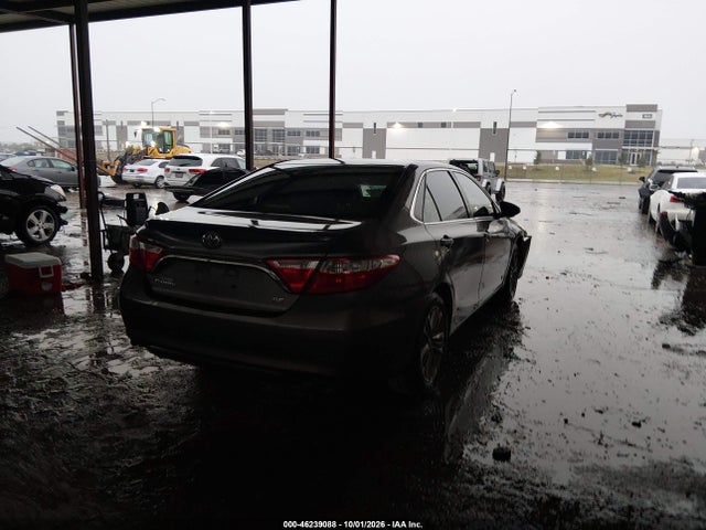 46239088 :رقم المزاد ، 4T1BF1FK4HU662900 vin ، 2017 Toyota Camry Se مزاد بيع