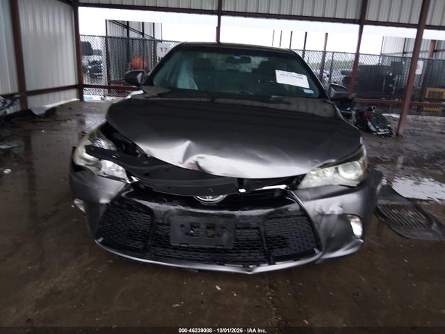 46239088 :رقم المزاد ، 4T1BF1FK4HU662900 vin ، 2017 Toyota Camry Se مزاد بيع