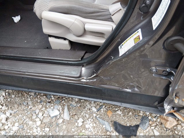 46239090 :رقم المزاد ، 5J6RM4H52CL004082 vin ، 2012 Honda Cr-v Ex مزاد بيع