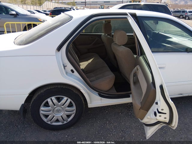 Auction sale of the 2001 Toyota Camry Le V6, vin: 4T1BF22K91U960098, lot number: 46239091