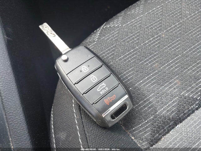46239100 :رقم المزاد ، 3KPA25AB6JE046923 vin ، 2018 Kia Rio S مزاد بيع