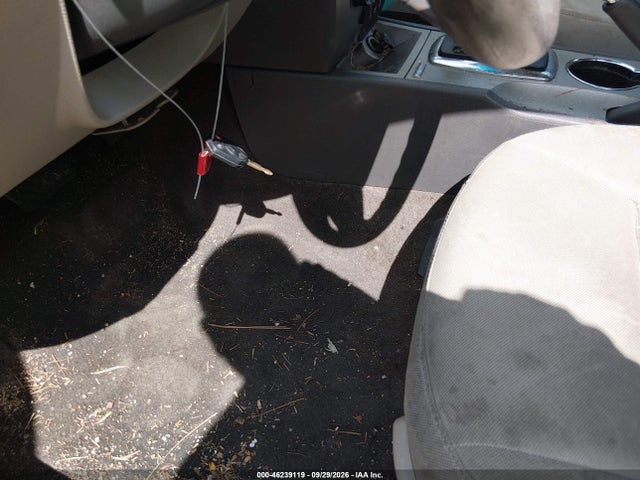 46239119 :رقم المزاد ، 3FAHP0HA8AR221235 vin ، 2010 Ford Fusion Se مزاد بيع