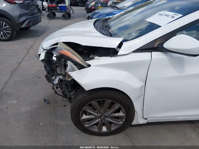 46239178 :رقم المزاد ، 5NPDH4AEXFH555447 vin ، 2015 Hyundai Elantra Se مزاد بيع