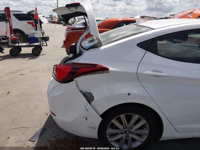 46239178 :رقم المزاد ، 5NPDH4AEXFH555447 vin ، 2015 Hyundai Elantra Se مزاد بيع