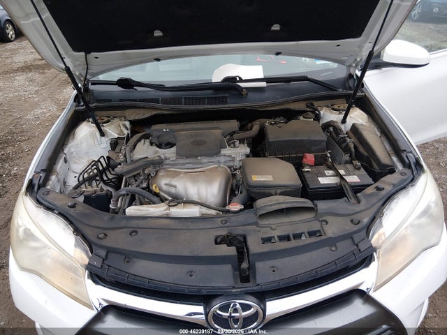 46239187 :رقم المزاد ، 4T1BF1FK3GU176318 vin ، 2016 Toyota Camry Le مزاد بيع