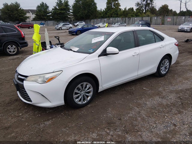 46239187 :رقم المزاد ، 4T1BF1FK3GU176318 vin ، 2016 Toyota Camry Le مزاد بيع